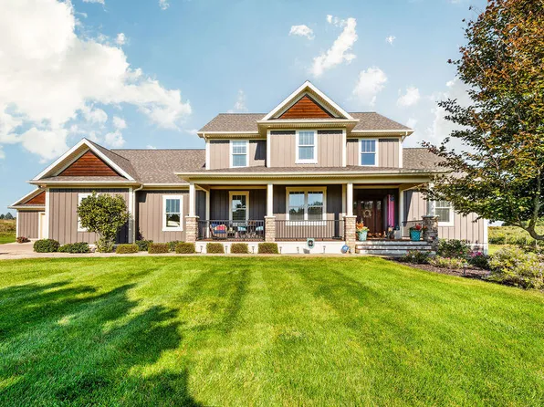 2753 Colton Dr, Berrien Springs, MI 49103