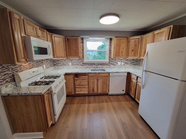 146 Latimer Ave #2