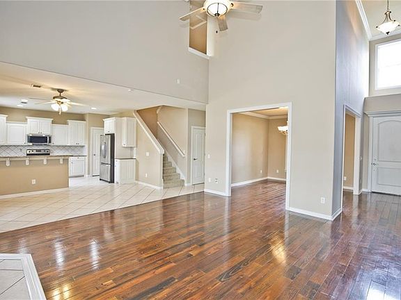 5th image of 2344 N Hidden Creek Dr