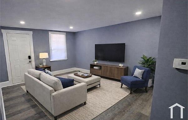 1st image of 1089 E 66th St #Up