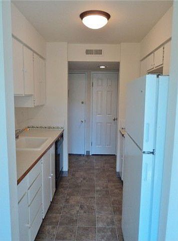 2nd image of 12423 NE 145th Pl APT B141