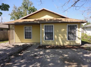 450 13th Ln SW, Vero Beach, FL 32962