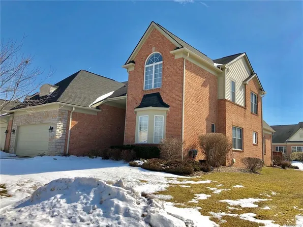 37225 Berkleigh Ct #1, Farmington Hills, MI 48331