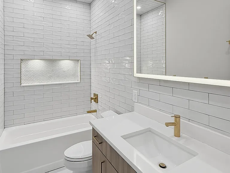 29 Clinton Ave #2 — Photo 15