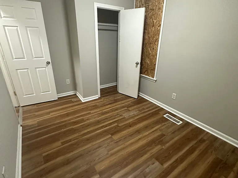 433 Greenwich Ave #1 — Photo 13