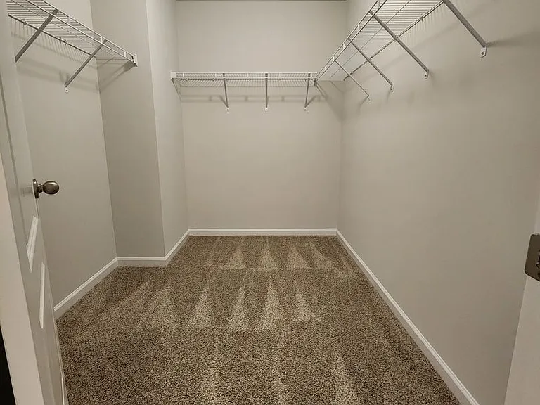 925 Sapphire Stone Ln — Photo 14
