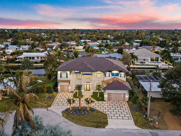 24 Leeward Circle, Tequesta, FL 33469