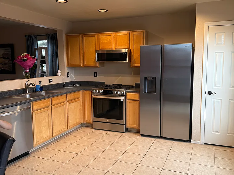 3508 N Sierra Springs Dr — Photo 8