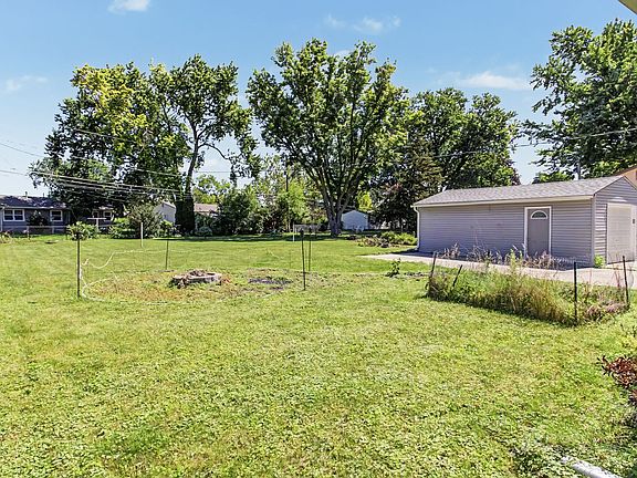 5th image of 2116 Ferndale Ave