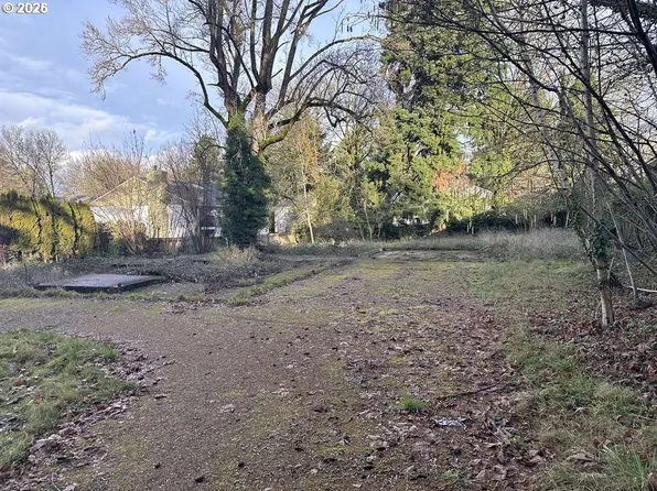 6780 SW Hall Blvd, Beaverton, OR 97008