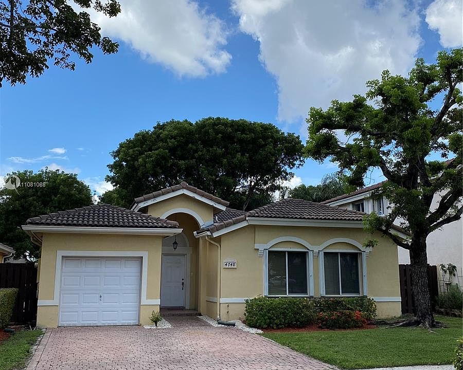 1st image of 4748 NW 111th Ct
