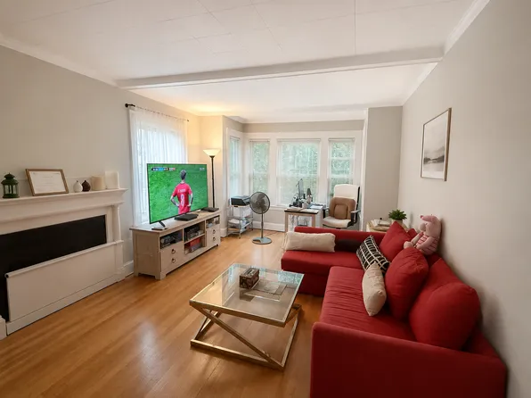 30 Boulevard Ter #1, Brighton, MA 02135