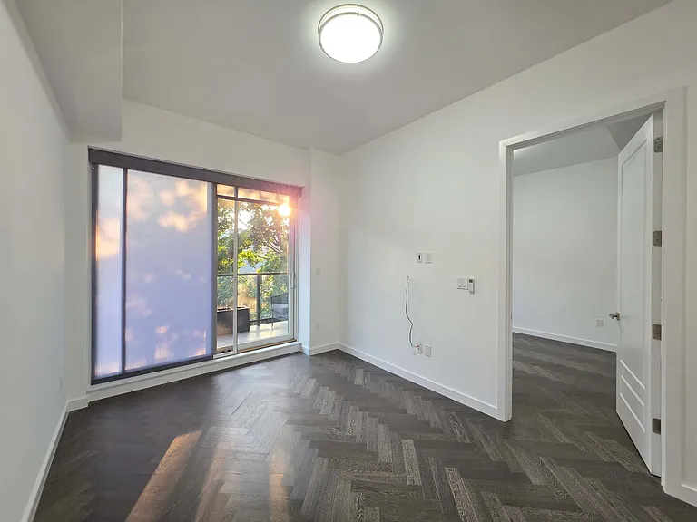 1418 W 4th St #3A — Photo 5
