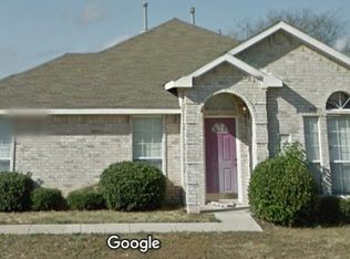 1101 Mockingbird Ln, Desoto, TX 75115