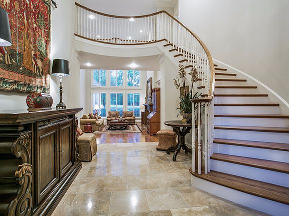 5th image of 2908 Beauchamp Dr