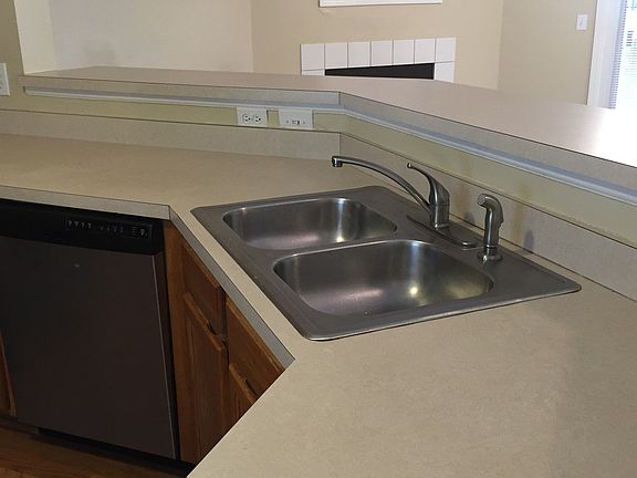 Stainless kitchen sink
