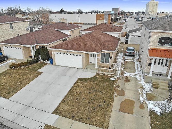 1st image of 4851 N Odell Ct