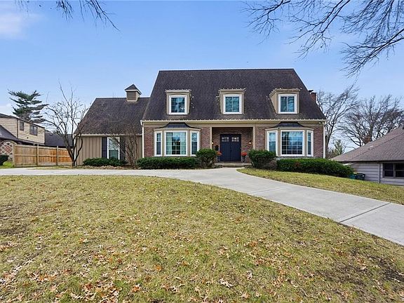 2nd image of 11420 Holly Ct