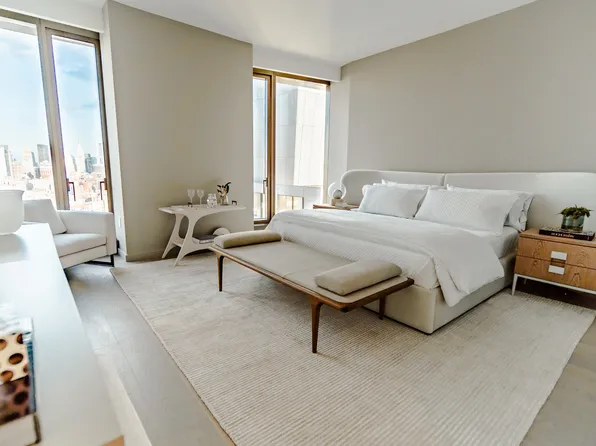 500 West 18th Street image 4 of 13