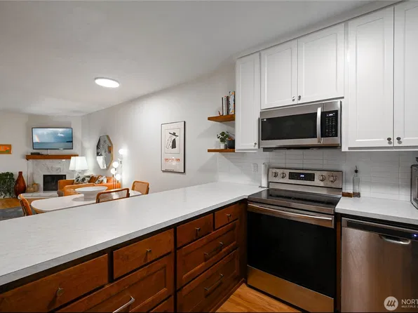 22107 66th Avenue W #7D, Mountlake Terrace, WA 98043