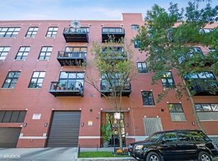 1934 N Washtenaw Ave APT 218, Chicago, IL 60647