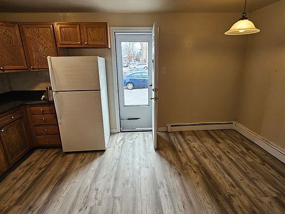 4th image of 10 E Winona Ave #2mkhu556v
