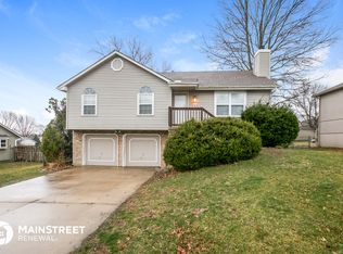 603 Valley Vw, Raymore, MO 64083