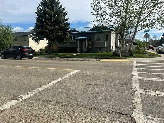 4th image of 144 Upland Blvd W