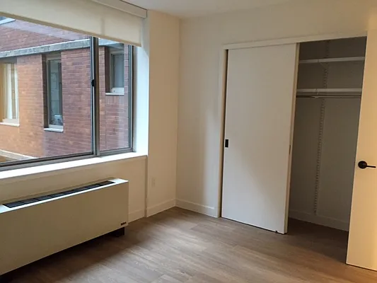 Rented by Greystar | media 5