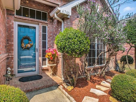 3rd image of 4700 Belladonna Dr