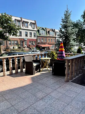 Rented by Daniel Gale Sotheby's International Realty | media 23