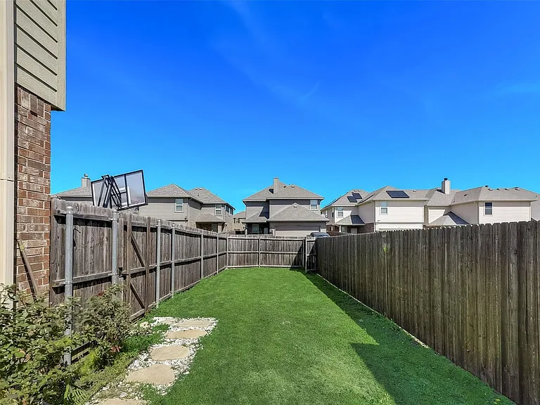 1300 Land Oak Rd — Photo 19