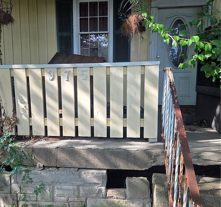 2nd image of 975 Wilkins Ave