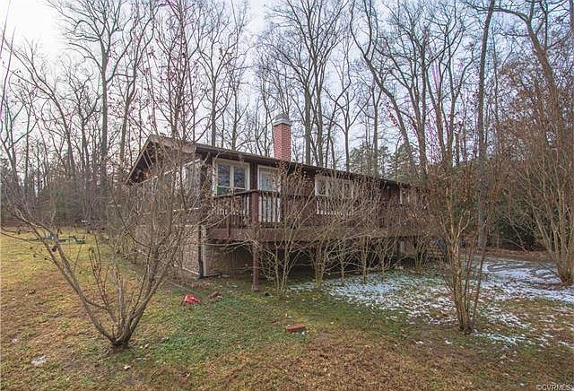 1st image of 141 Lake Caroline Dr