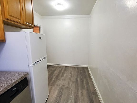 4th image of 41-35 45th St #4K1