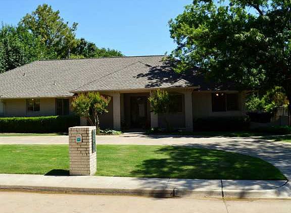 2nd image of 3204 Robin Ridge Rd