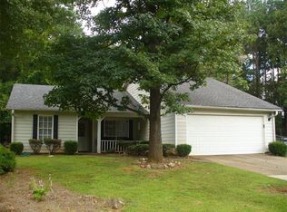 1014 Orchard Mill Ct, Lawrenceville, GA 30043