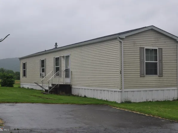 26 Midland Dr, Millersburg, PA 17061
