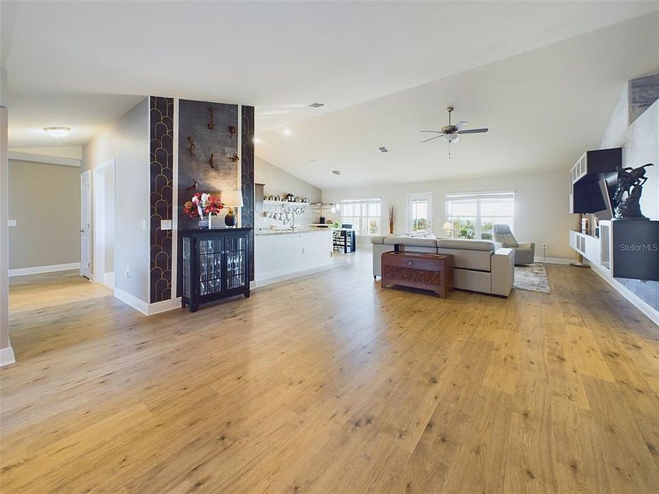 1st image of 1155 Towergate Cir