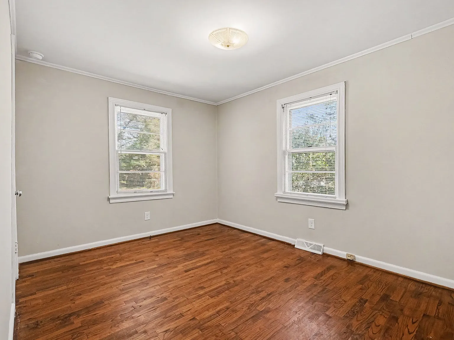 2 bed, 852 sqft, $1,500 — Photo 4