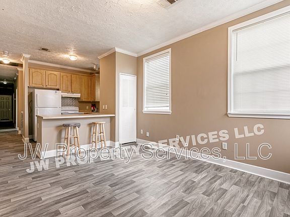 2nd image of 1414A Sumner St