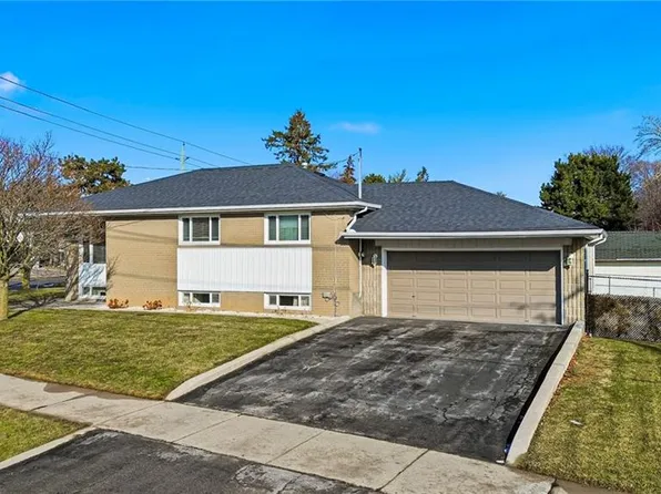 491 Warminster Dr, Oakville, ON L6L 4N4