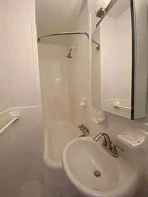 Rented by City Connections Realty | media 18