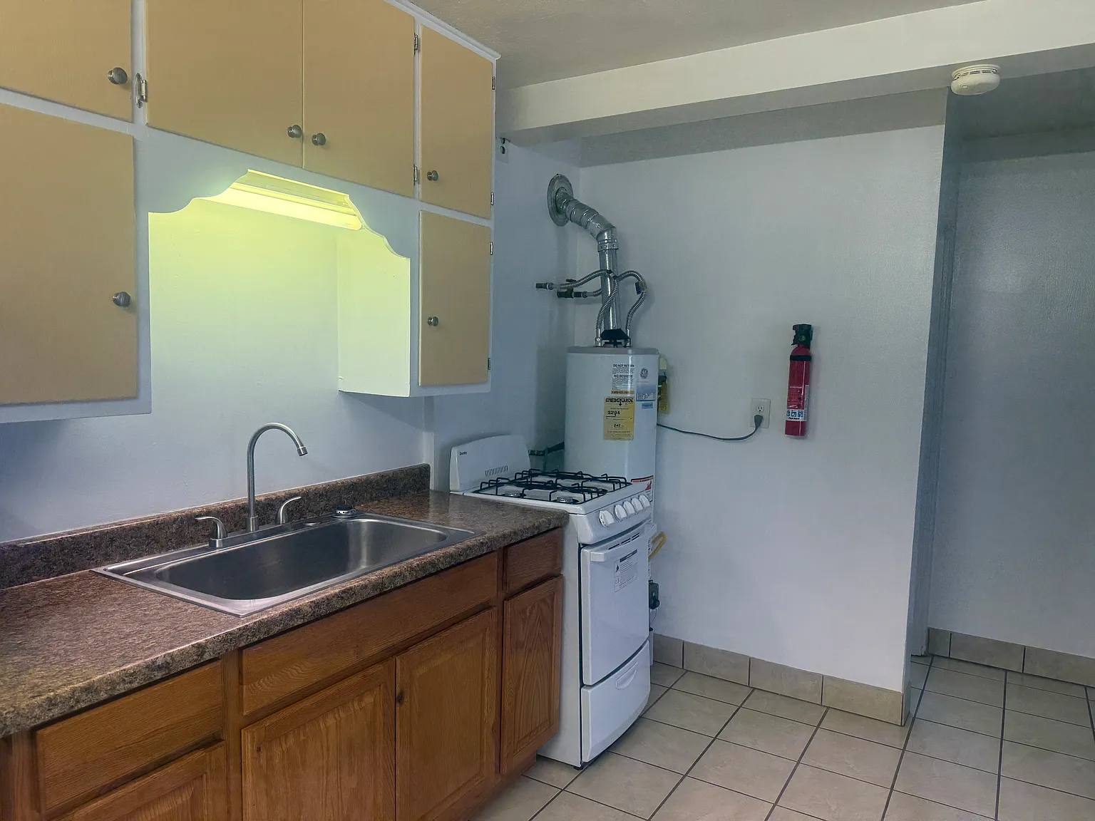 Buena Vista Dr SE, Albuquerque — Photo 3