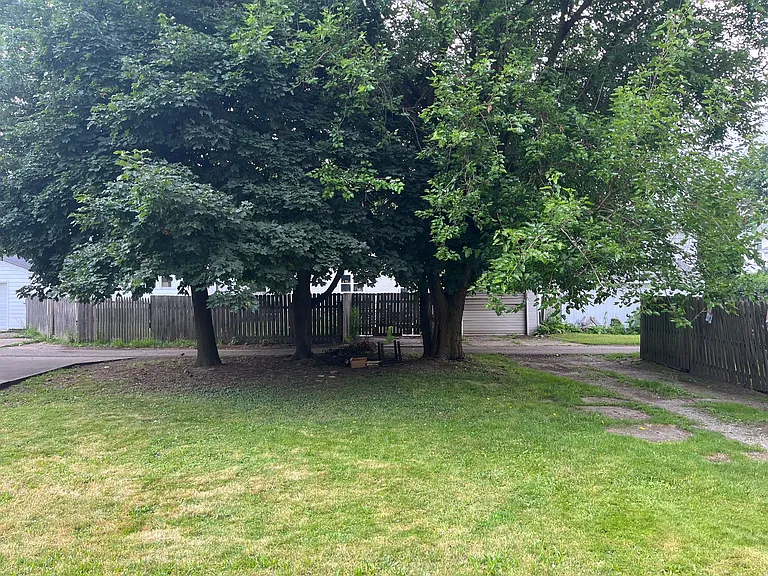 1230 Hoover Pl NW — Photo 10