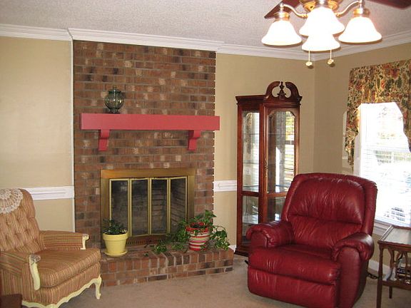 2nd image of 1113 Beechwood Dr