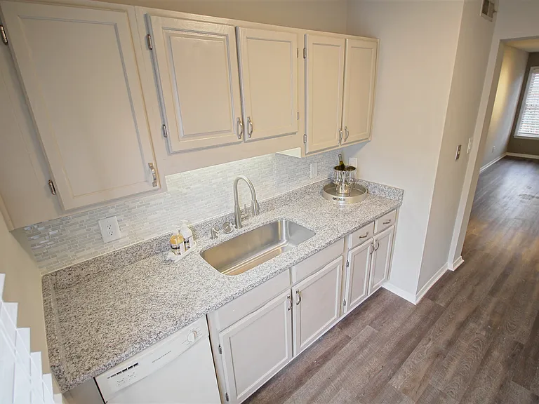 1617 Pinna Ct — Photo 3
