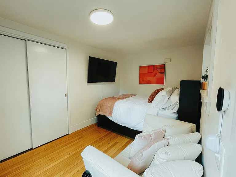 264 Brackett St #3 — Photo 9