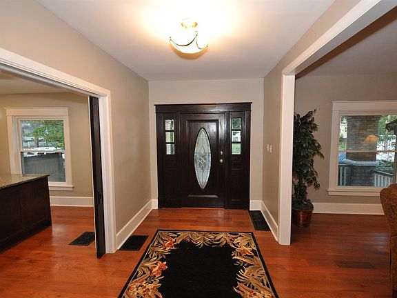 3rd image of 5757 Whitney Ave