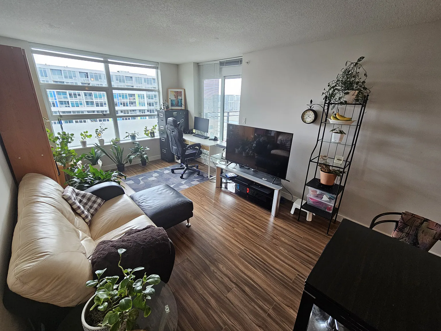 2 bed, 873 sqft, $2,800 — Photo 4